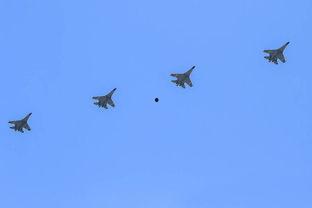 国产战斗机编队飞行视频,壮丽空中编队表演掠影